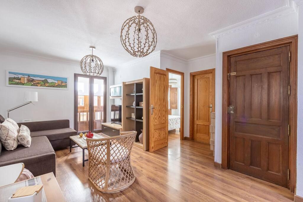 Apartamento Con Terraza A 4 Minutos De La Catedral Granada Exterior foto